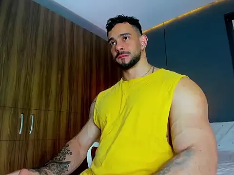 Snapshot of massimo_visconti chatting on 03-09-26, 03:32 massimo visconti online show from 03-09-26, 03:32