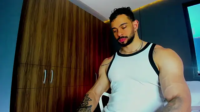 Snapshot of massimo_visconti chatting on 03-30-26, 03:13 massimo visconti online show from 03-30-26, 03:13