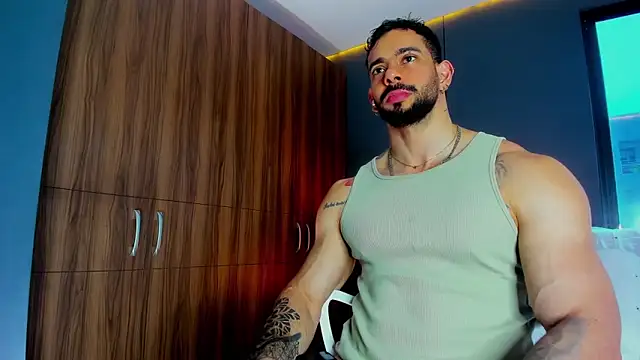 Snapshot of massimo_visconti chatting on 03-31-26, 02:28 massimo visconti online show from 03-31-26, 02:28