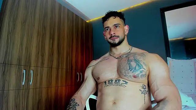 Snapshot of massimo_visconti chatting on 04-01-26, 02:34 massimo visconti online show from 04-01-26, 02:34