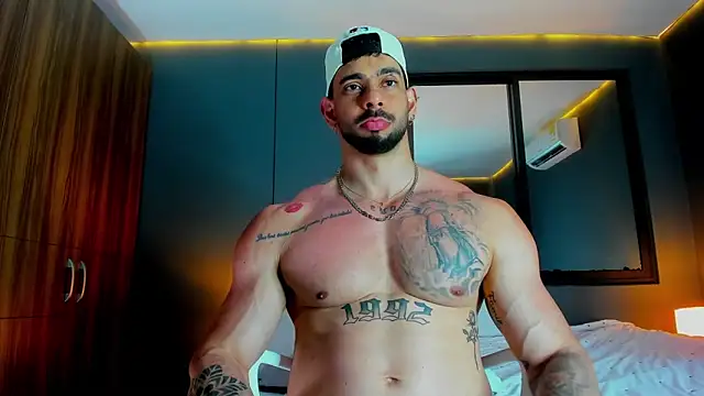 Snapshot of massimo_visconti chatting on 04-05-26, 12:41 massimo visconti online show from 04-05-26, 12:41