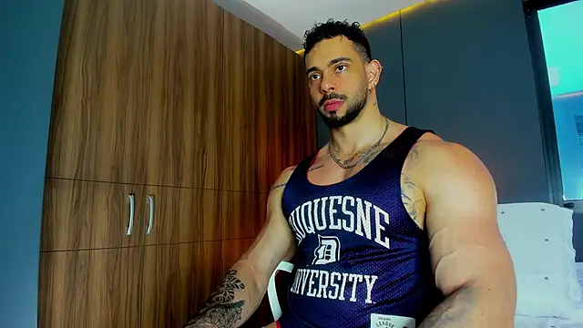 Snapshot of massimo_visconti chatting on 04-05-26, 04:26 massimo visconti online show from 04-05-26, 04:26