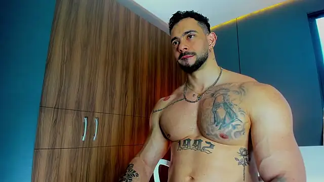 Snapshot of massimo_visconti chatting on 04-13-26, 04:45 massimo visconti online show from 04-13-26, 04:45