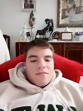 Snapshot of Alejandro27003 chatting on 02-26-26, 05:34 Alejandro27003 online show from 02-26-26, 05:34