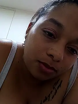 Snapshot of Doll_rihana chatting on 05-26-26, 06:53 Doll rihana online show from 05-26-26, 06:53