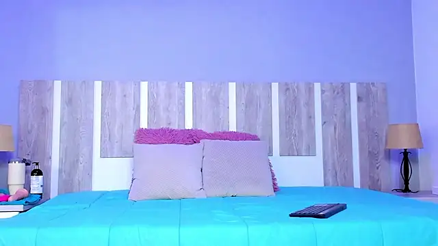 EmilySearss online show from 04-06-26, 07:26