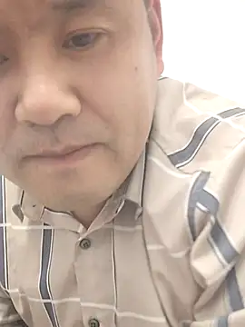 Snapshot of wanggang880903 chatting on 04-08-26, 04:07 wanggang880903 online show from 04-08-26, 04:07