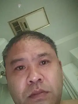 Snapshot of wanggang880903 chatting on 04-14-26, 11:00 wanggang880903 online show from 04-14-26, 11:00