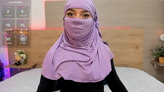 Snapshot of _jennaa chatting on 04-15-26, 08:20 jennaa online show from 04-15-26, 08:20