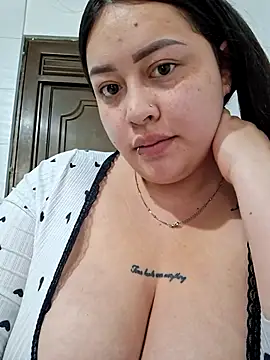 Snapshot of Stefania16 chatting on 03-03-26, 03:29 Stefania16 online show from 03-03-26, 03:29