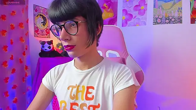 Madeline 21 online show from 03-15-26, 05:13