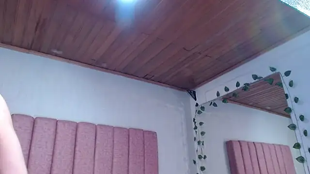 SaraLjordad online show from 06-27-26, 04:45