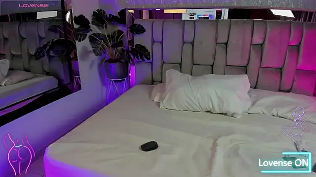 PaulinaLopez  online show from 03-13-26, 09:10