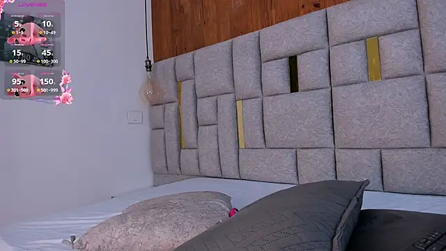 camilaa smith  online show from 03-10-26, 07:41