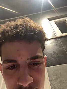 Snapshot of KillianLau26510 chatting on 03-19-26, 12:58 KillianLau26510 online show from 03-19-26, 12:58