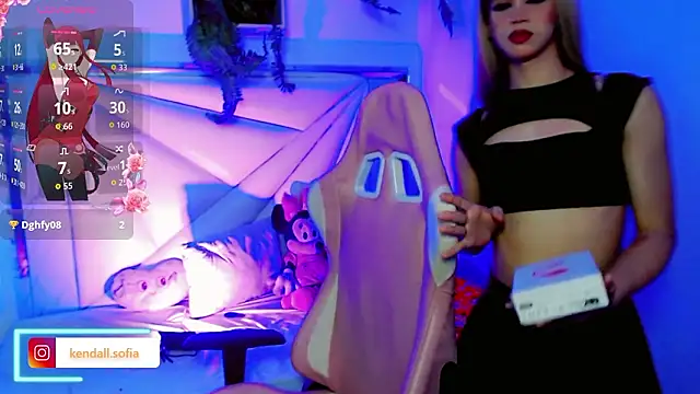 Snapshot of Sophiaa_doll_ chatting on 03-09-26, 04:27 Sophiaa doll online show from 03-09-26, 04:27