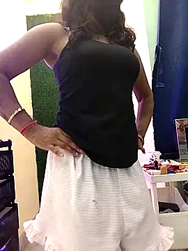 Tinaa baby online show from 04-14-26, 05:52