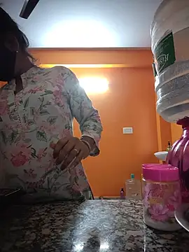 Tinaa baby online show from 07-16-26, 06:52