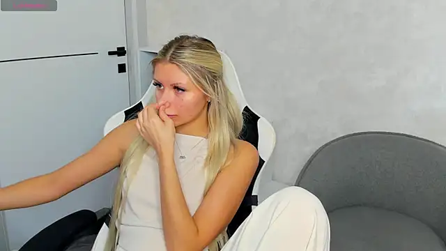 Sidny Beth online show from 06-30-26, 04:13