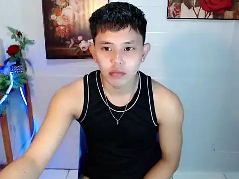 Snapshot of Baby_Maxxx chatting on 06-26-26, 05:56 Baby Maxxx online show from 06-26-26, 05:56