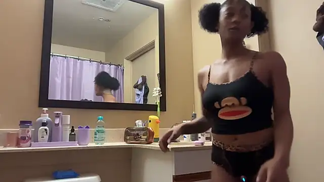 OopsItsLexxa online show from 06-16-26, 01:08