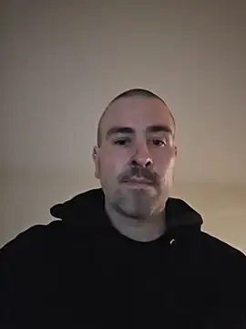 Snapshot of Biggbaddwulf7 chatting on 03-24-26, 09:03 Biggbaddwulf7 online show from 03-24-26, 09:03