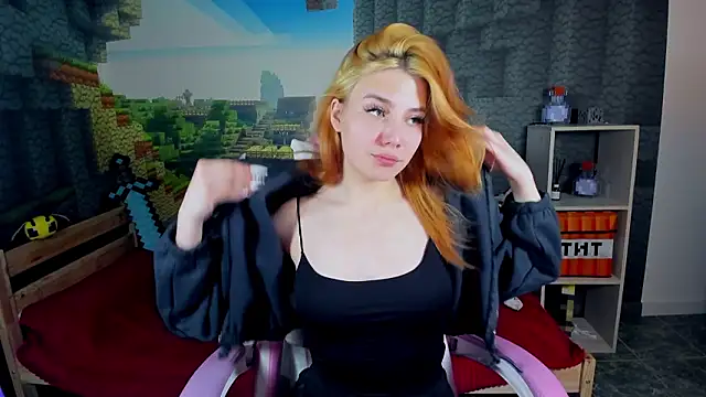 Snapshot of RosaFowler chatting on 03-22-26, 12:19 RosaFowler online show from 03-22-26, 12:19