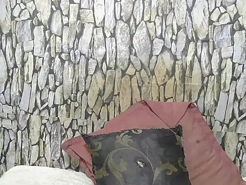 Snapshot of Hot_queen58 chatting on 03-14-26, 05:40 Hot queen58 online show from 03-14-26, 05:40