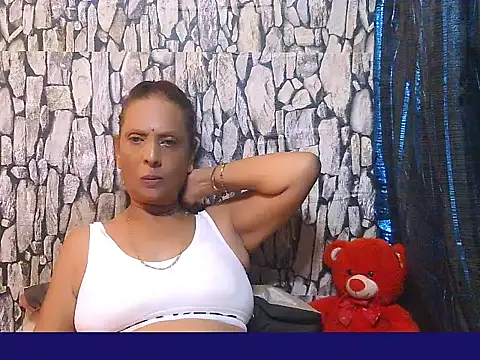 Snapshot of Hot_queen58 chatting on 04-10-26, 06:29 Hot queen58 online show from 04-10-26, 06:29