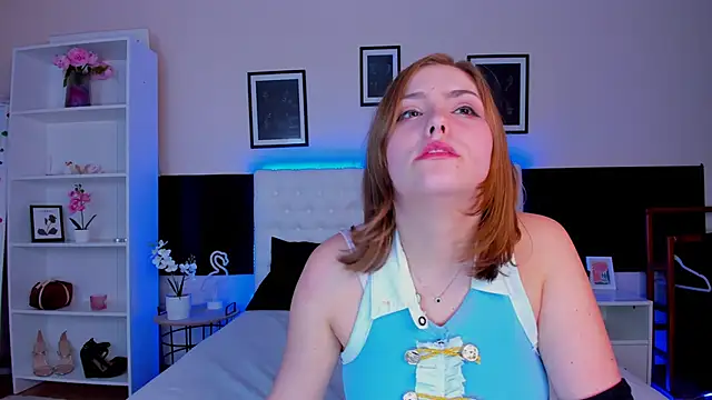 Snapshot of DellaRows chatting on 03-02-26, 02:13 DellaRows online show from 03-02-26, 02:13