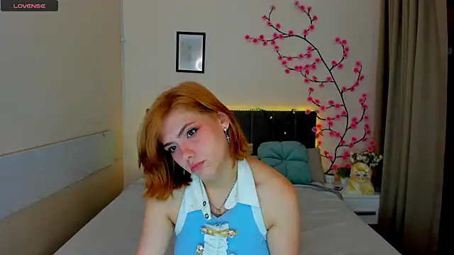 DellaRows online show from 06-24-26, 06:01