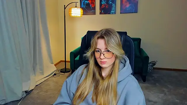 DortheaHupy online show from 02-28-26, 07:09