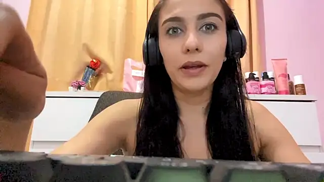 Snapshot of JessiaAllaire chatting on 03-07-26, 01:24 JessiaAllaire online show from 03-07-26, 01:24