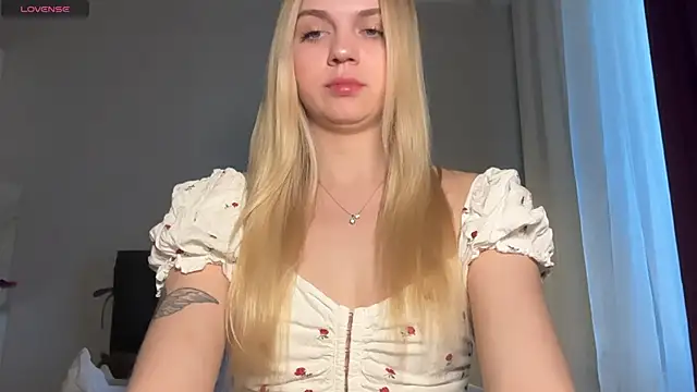 AlexaDeviliciouss online show from 06-02-26, 11:12