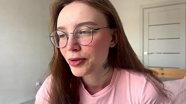 Lolatatee online show from 03-23-26, 05:11