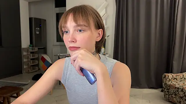 Lolatatee online show from 05-26-26, 05:09