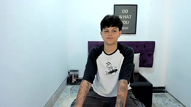 TomBoy Natali online show from 04-12-26, 06:46