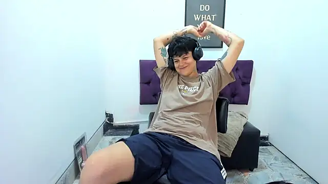 TomBoy Natali online show from 05-06-26, 02:51