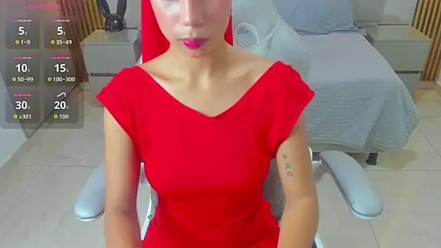 Snapshot of Hanna_irfan chatting on 03-06-26, 12:23 Hanna irfan online show from 03-06-26, 12:23