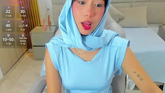 Snapshot of Hanna_irfan chatting on 04-07-26, 07:03 Hanna irfan online show from 04-07-26, 07:03