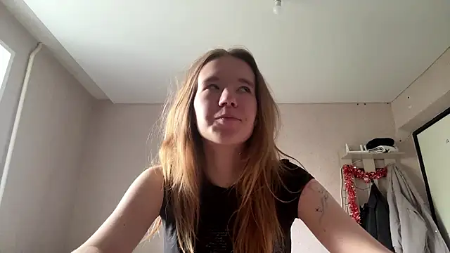 Snapshot of LeomaJee chatting on 07-03-26, 11:49 LeomaJee online show from 07-03-26, 11:49
