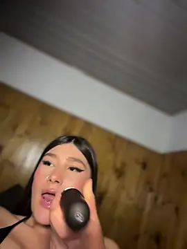 Miss Dani online show from 04-11-26, 07:45