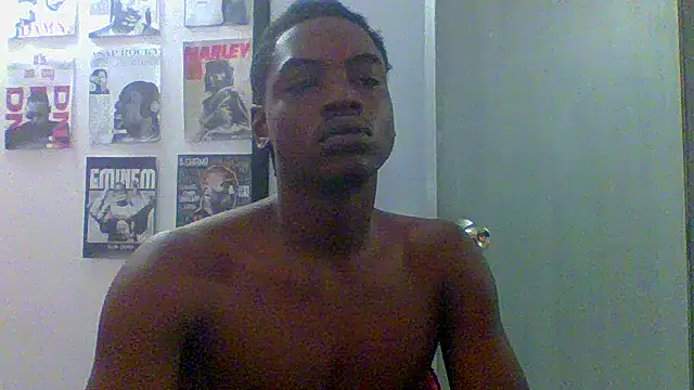 Snapshot of charles_king chatting on 06-13-26, 03:32 charles king online show from 06-13-26, 03:32