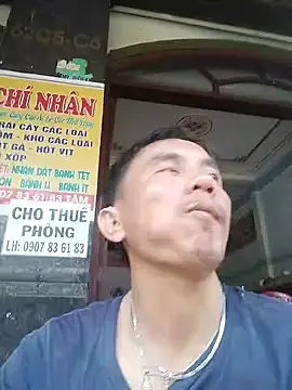Snapshot of traiwe06 chatting on 06-11-26, 03:04 traiwe06 online show from 06-11-26, 03:04