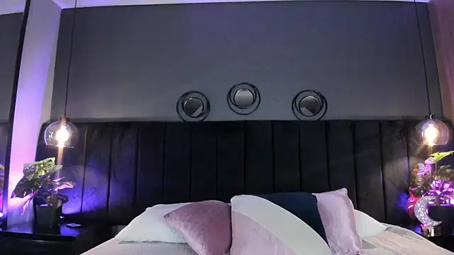 Snapshot of alejandra__garcia chatting on 03-21-26, 03:33 alejandra garcia online show from 03-21-26, 03:33