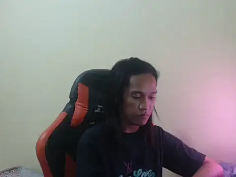 Snapshot of ashelyxyn69xx chatting on 04-11-26, 07:13 ashelyxyn69xx online show from 04-11-26, 07:13