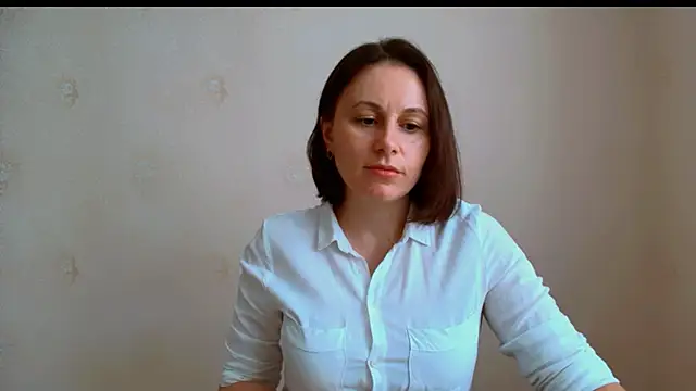 Snapshot of Inessa_beauty chatting on 06-26-26, 01:15 Inessa beauty online show from 06-26-26, 01:15