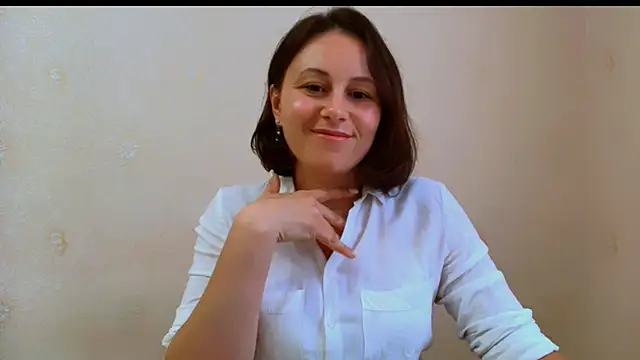 Snapshot of Inessa_beauty chatting on 07-04-26, 01:39 Inessa beauty online show from 07-04-26, 01:39