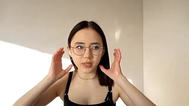 Snapshot of SolvedGlobe chatting on 03-14-26, 01:05 SolvedGlobe online show from 03-14-26, 01:05