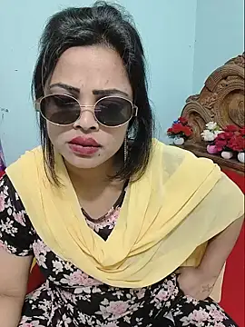Beauty-3 online show from 06-18-26, 08:13